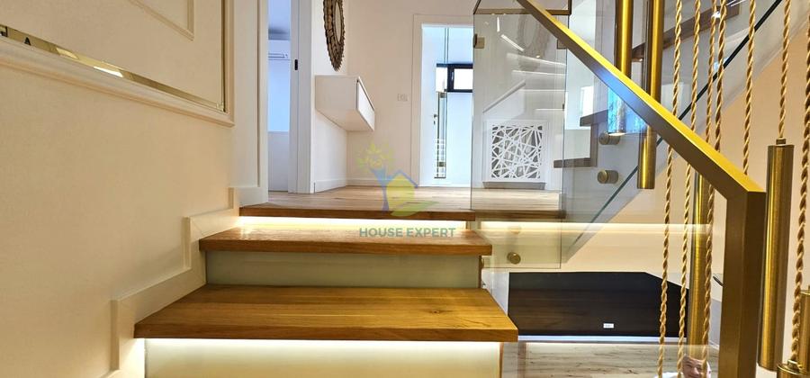 Duplex cu 5 camere cu Canalizare în Otopeni