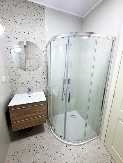 Apartament cu 3 camere decomandat în Iosia