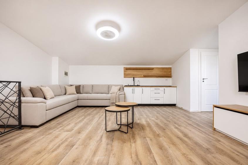 Apartament cu 6 camere, mobilat în 13 Decembrie
