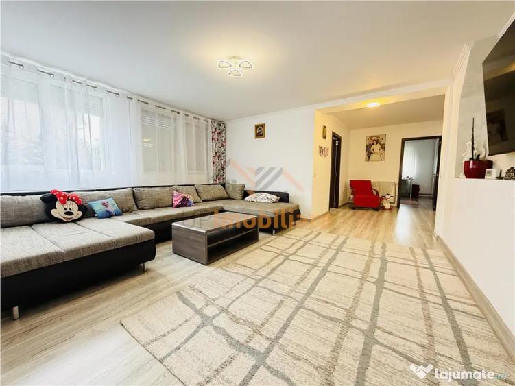 Casă cu 5 camere cu Teren 1000 Mp în Tărian