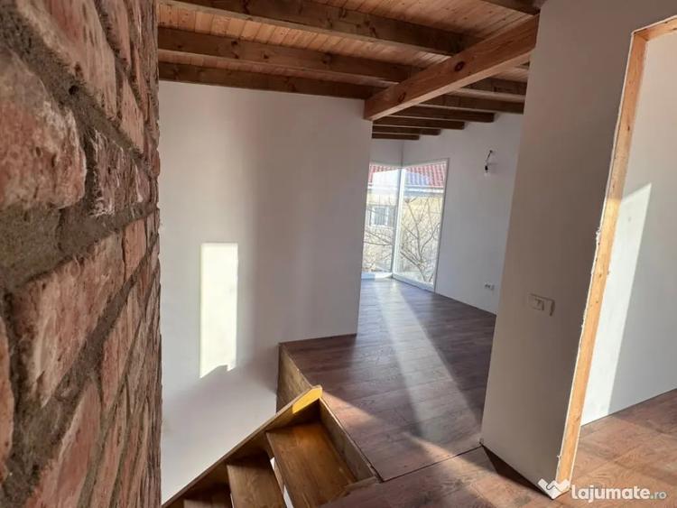 Casă cu 4 camere cu Teren 280 Mp în Central