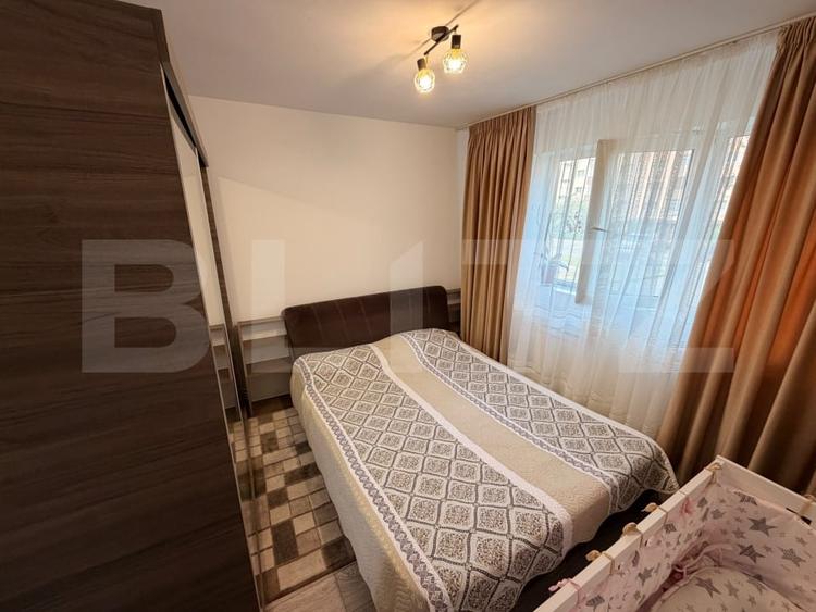 Apartament cu 3 camere decomandat, mobilat în Micro 11
