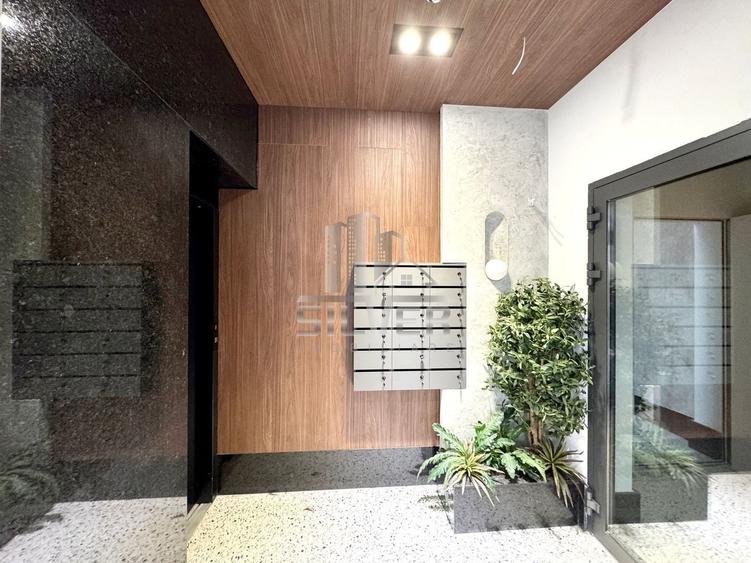 Apartament cu 3 camere semidecomandat în Semicentral