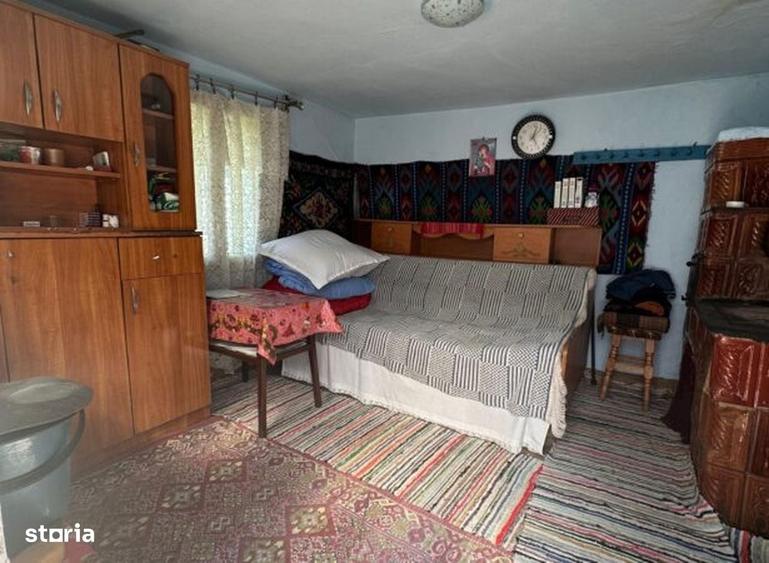 Casă cu 4 camere în Caraclău