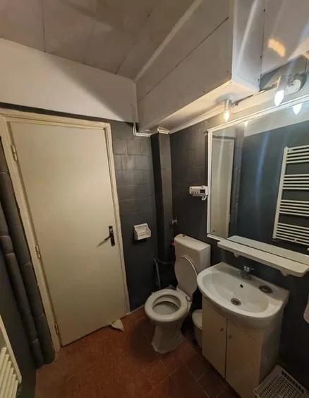 Apartament cu 2 camere semidecomandat în Podgoria