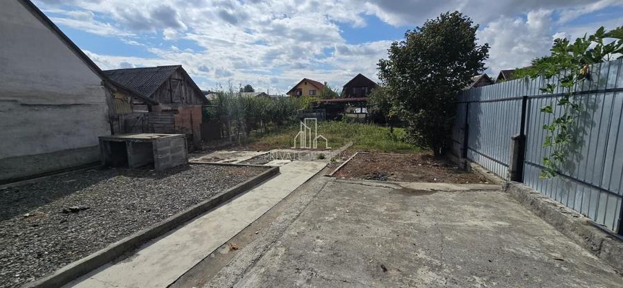 Casă individuală cu 3 camere cu Canalizare în Sângeorgiu de Mureș