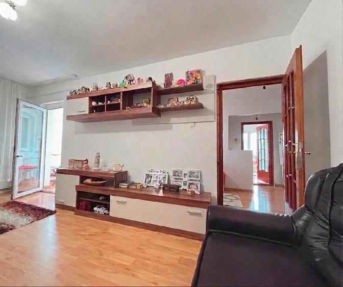 Apartament cu 2 camere decomandat în Alexandru cel Bun
