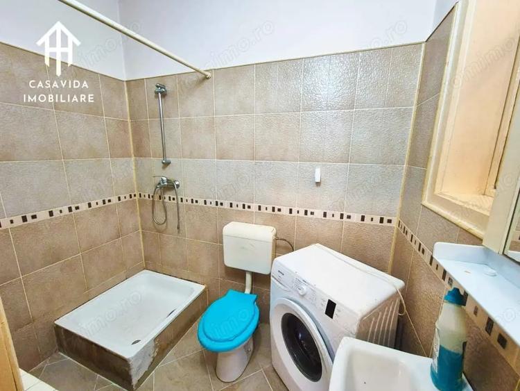 Casă cu 2 camere semidecomandat în Lugoj