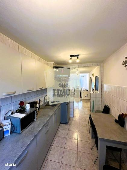 Apartament cu 4 camere decomandat, mobilat în Valea Aurie