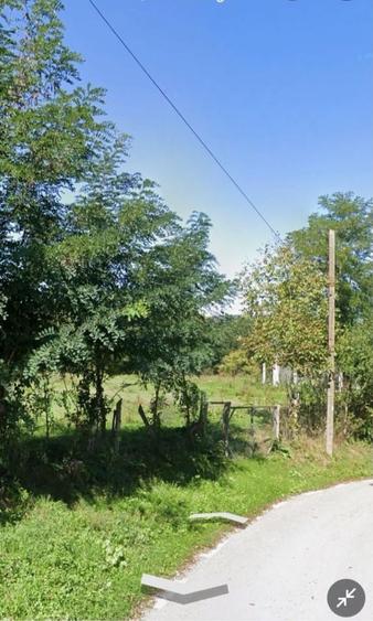 Teren de 2885 mp, în Valea
