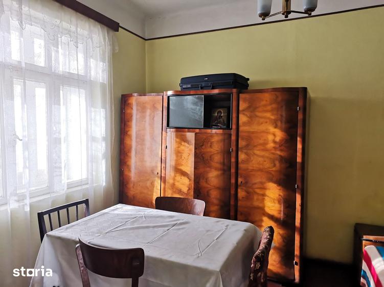 Casă cu 3 camere cu Teren 436 Mp în Central