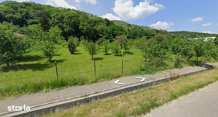 Teren de 1528 mp, în Poiana
