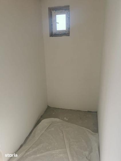 Casă cu 4 camere cu Teren 300 Mp în Chinteni