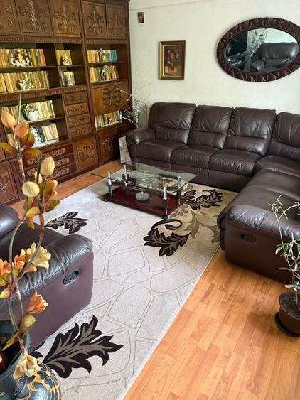 Casă cu 3 camere în Exterior Vest