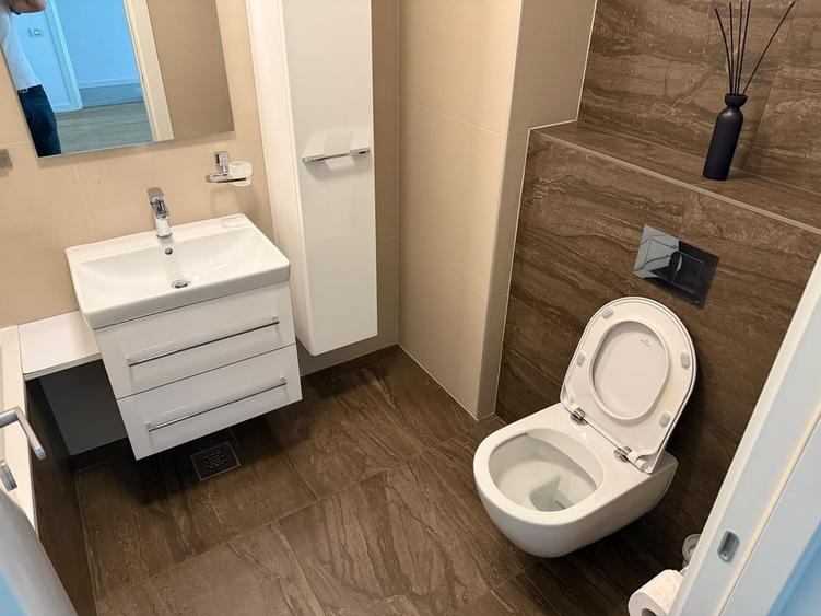 Apartament cu 2 camere decomandat în Băneasa
