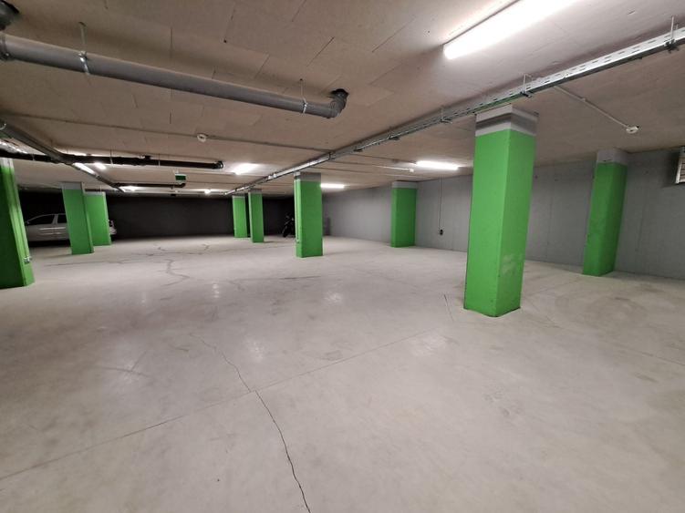 Penthouse cu 3 camere semidecomandat în Turnișor