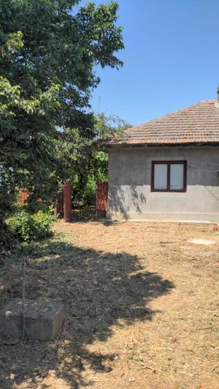 Casă cu 4 camere cu Teren 700 Mp în Ograda
