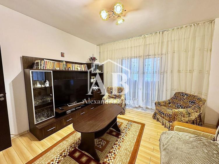Apartament cu 3 camere semidecomandat, mobilat în Chiajna