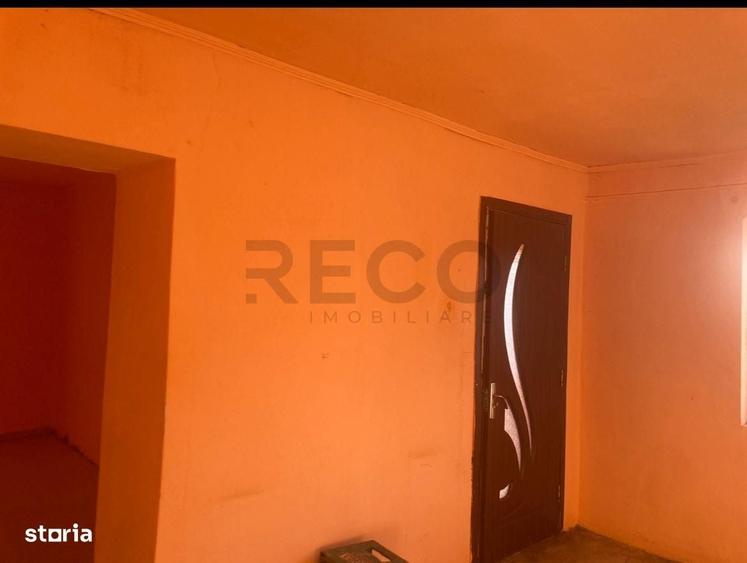 Casă cu 2 camere cu Teren 5800 Mp în Ghenetea