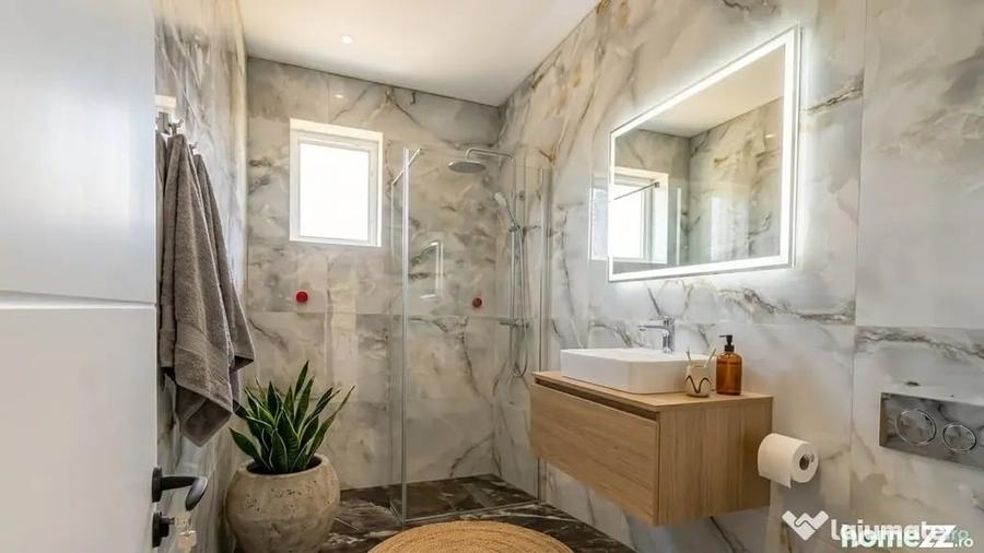 Casă cu 3 camere cu Teren 260 Mp în Central
