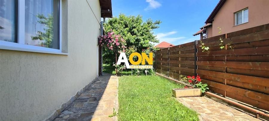 Duplex cu 4 camere cu Canalizare în Cetate
