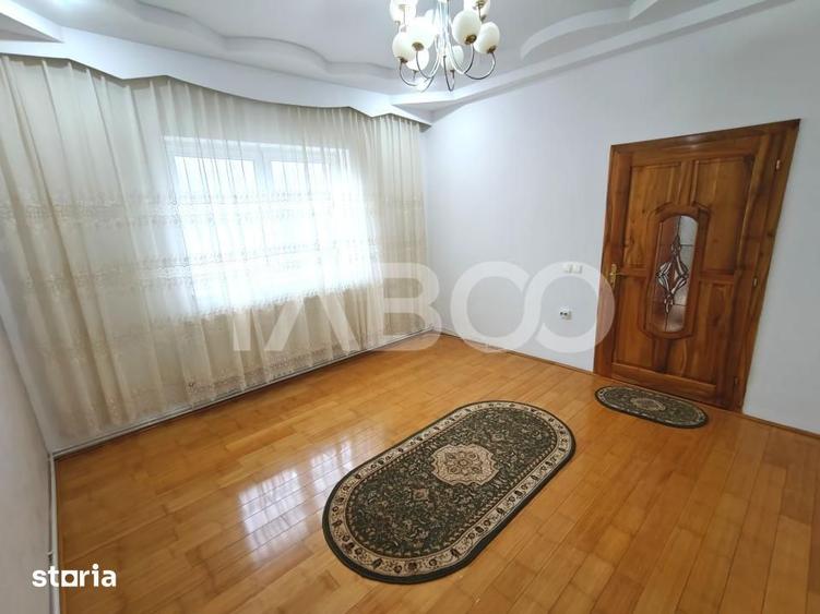 Casă cu 4 camere cu Teren 228 Mp în Turnișor