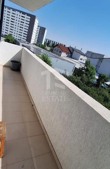 Apartament cu 2 camere semidecomandat în Apărătorii Patriei