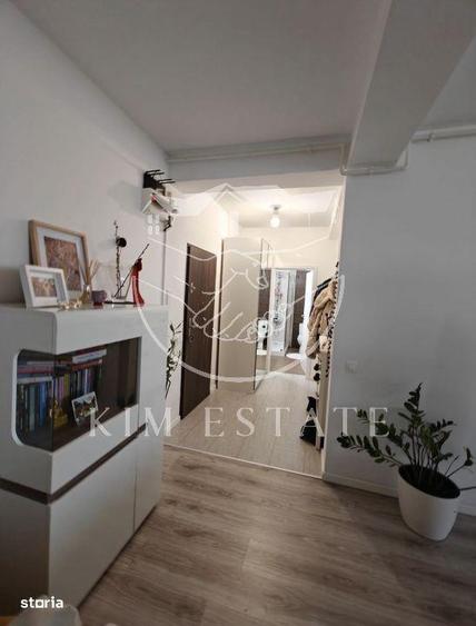 Apartament cu 3 camere, mobilat în Central