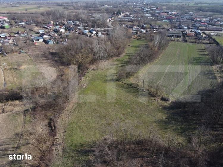 Casă cu 2 camere cu Teren 3800 Mp în Costești