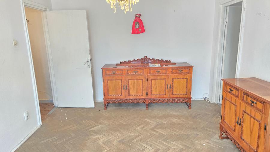 Apartament cu 2 camere semidecomandat în Piața Centrală