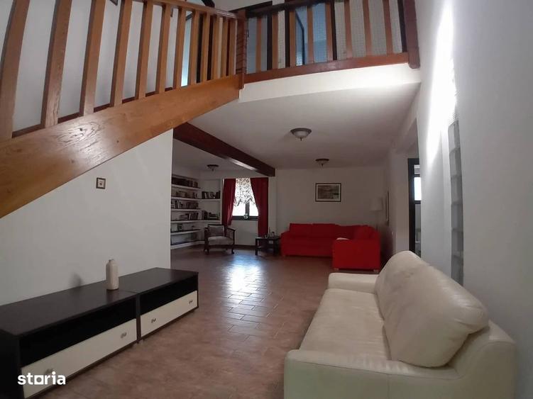 Casă cu 4 camere în Mogoșoaia