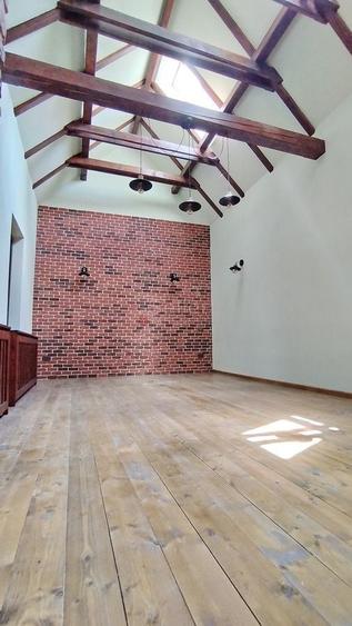 Casă individuală cu 3 camere cu Teren 300 Mp în Central
