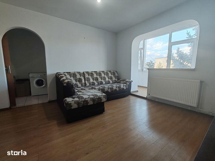 Apartament cu 2 camere semidecomandat în Trivale