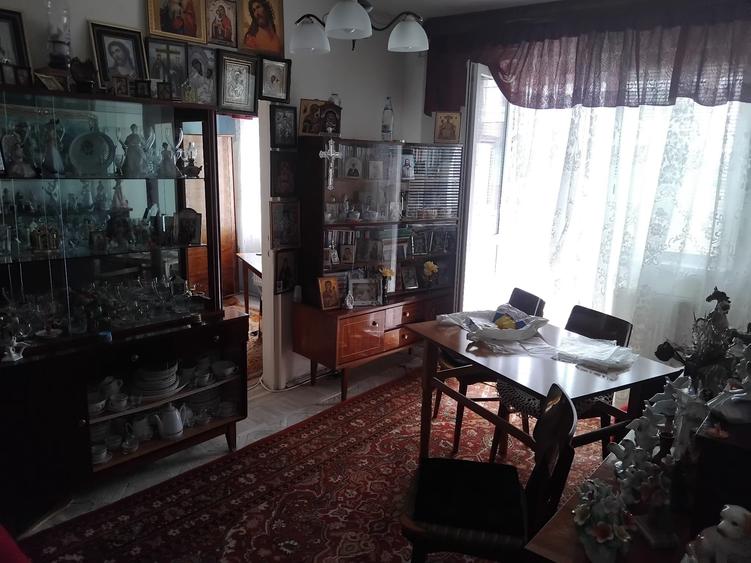 Apartament cu 2 camere semidecomandat în Sud
