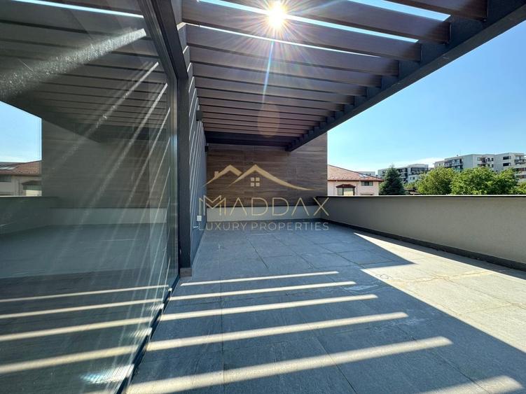 Casă individuală cu 6 camere cu Canalizare în Pipera