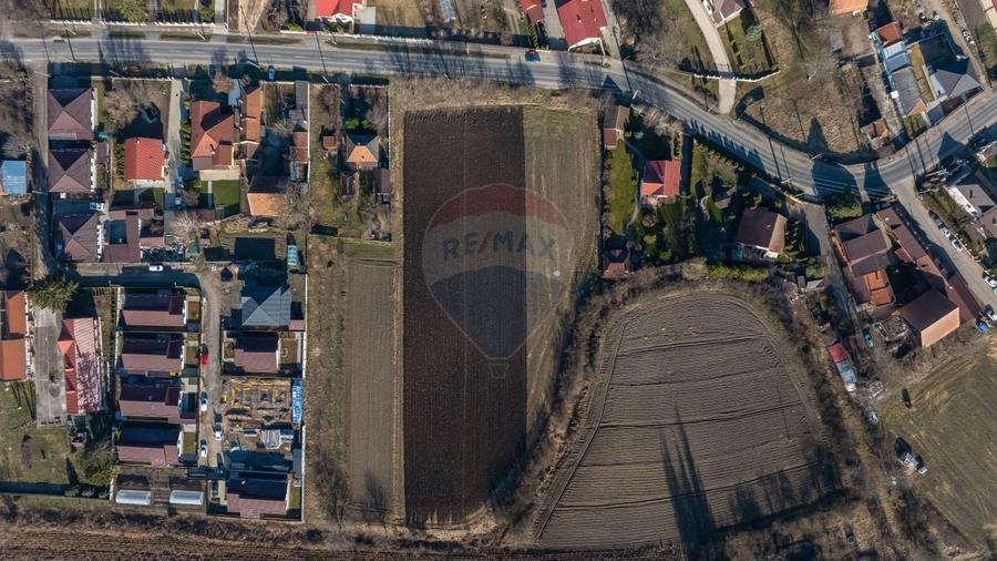 Teren Construcții intravilan de 9000 mp, în Stupini