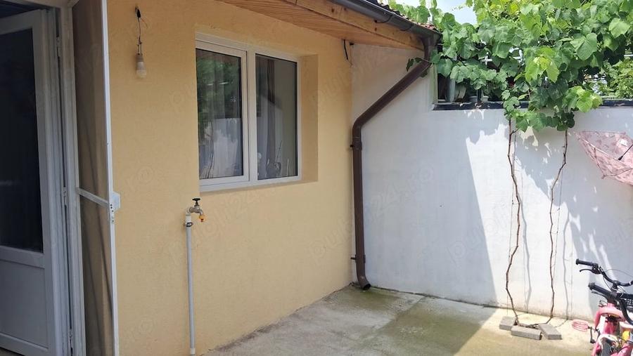 Casă cu 2 camere cu Teren 130 Mp în Central