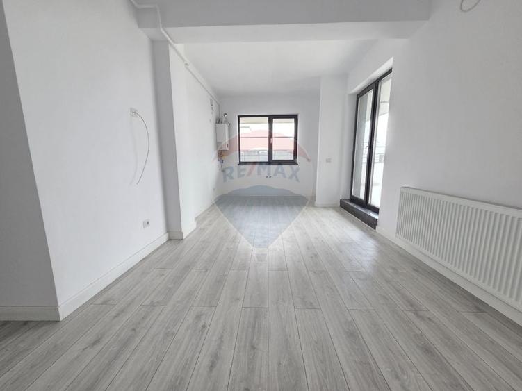 Apartament cu 3 camere decomandat în Nord