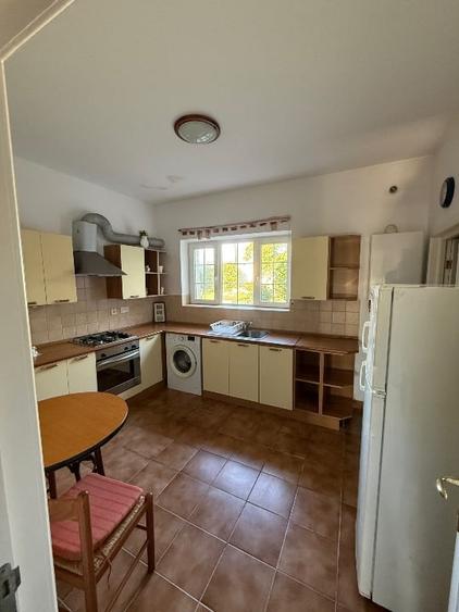 Apartament cu 2 camere semidecomandat, mobilat în Răhău