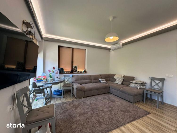 Casă cu 5 camere cu Teren 350 Mp în Balotești