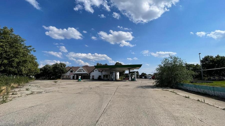 Spațiu comercial, de 2,100 mp, în Borș