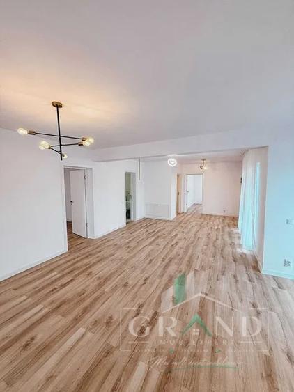 Casă individuală cu 4 camere cu Canalizare în Exterior Nord