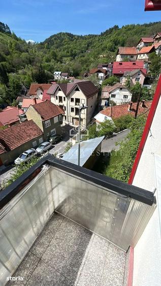Casă cu 3 camere cu Teren 105 Mp în Schei