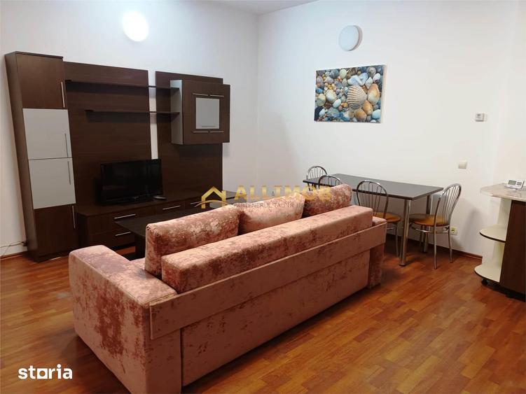 Apartament cu 2 camere semidecomandat, mobilat în Ultracentral