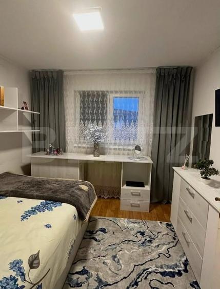 Apartament cu 4 camere, 79 mp, mobilat și utilat, zona Blocuri - 10