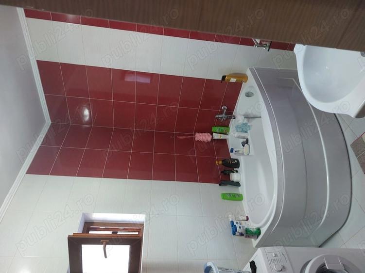 Casă cu 7 camere cu Teren 300 Mp în Năvodari