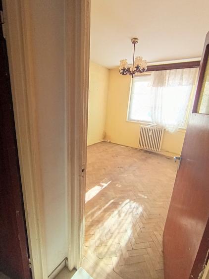 Apartament cu 2 camere semidecomandat în Tomis III