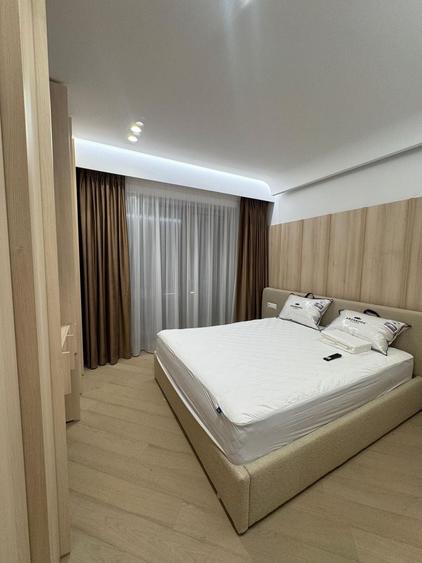 Apartament cu 3 camere decomandat, mobilat în Pipera