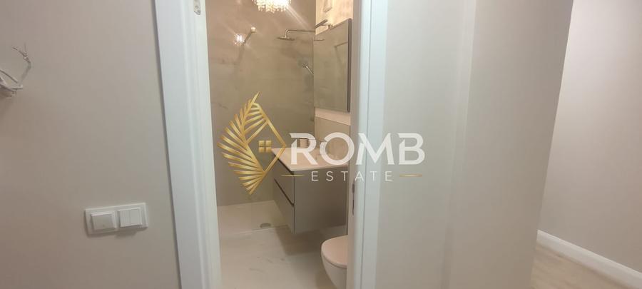 Apartament cu 2 camere semidecomandat în Florești