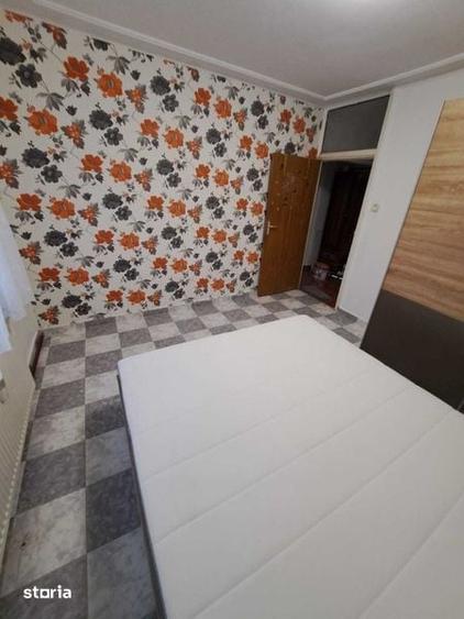 Casă cu 3 camere decomandat cu Teren 74 Mp în Tineretului